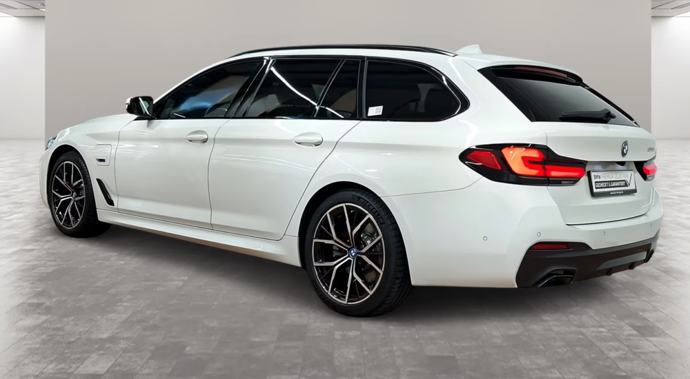 S&eacute;rie 5 Touring 530e TwinPower Turbo 292 ch BVA8 M Sport 2022 occasion 59000 Lille