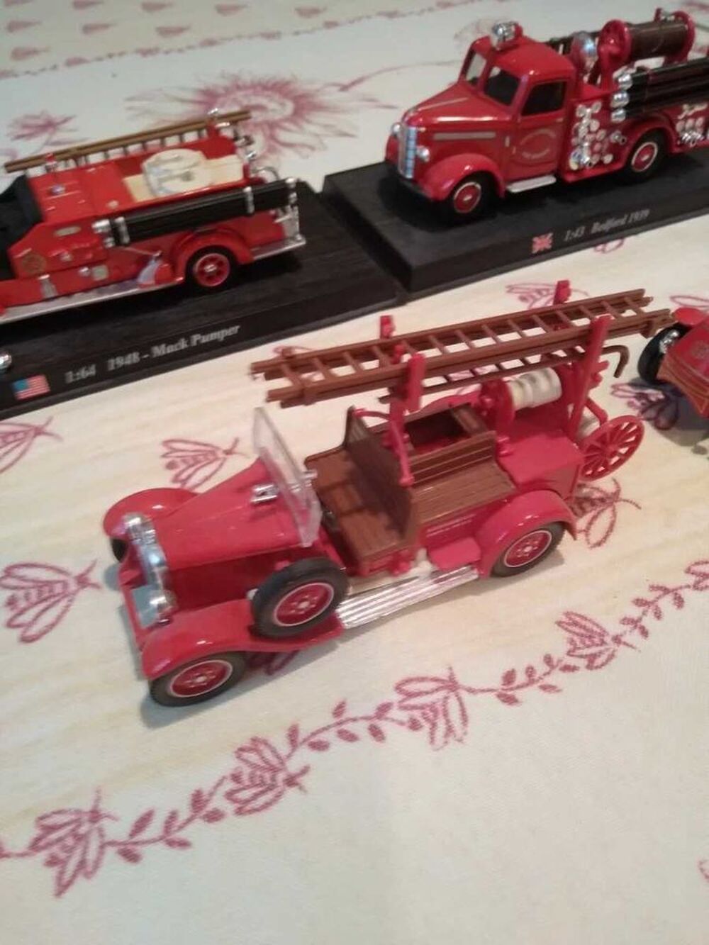 Lot de 6 camions de pompiers die cast 1/43 sans les bo&icirc;tes : Solido... 