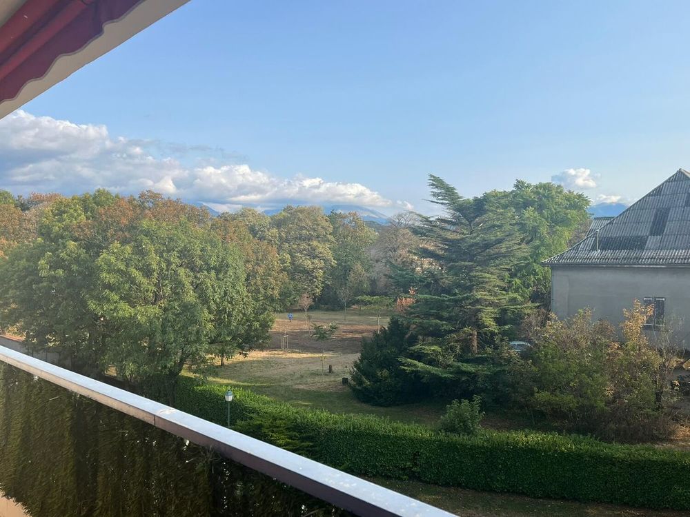 Location Appartement T4 110m� Dernier �tage ? Piscine ? R�sidence Henry IV �chirolles