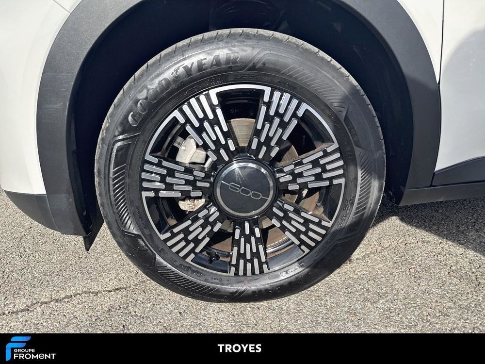 Fiat 600 T-Gen 3 1.2 Hybrid 145ch eDCT6 Pop 2025 occasion 10600 La Chapelle-Saint-Luc