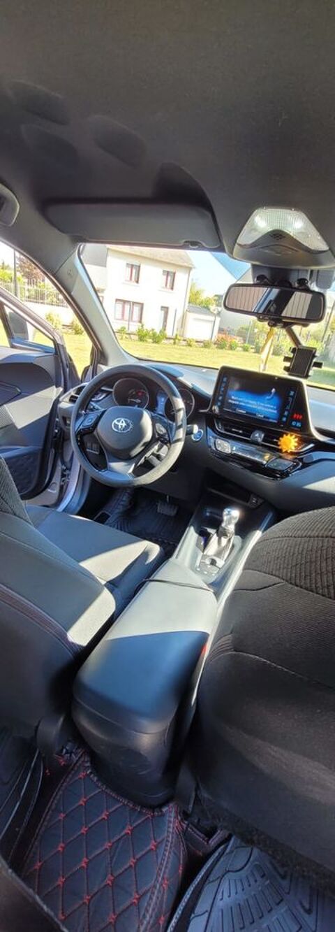 Toyota C-HR Hybride 122h Collection 2018 occasion Rennes 35000