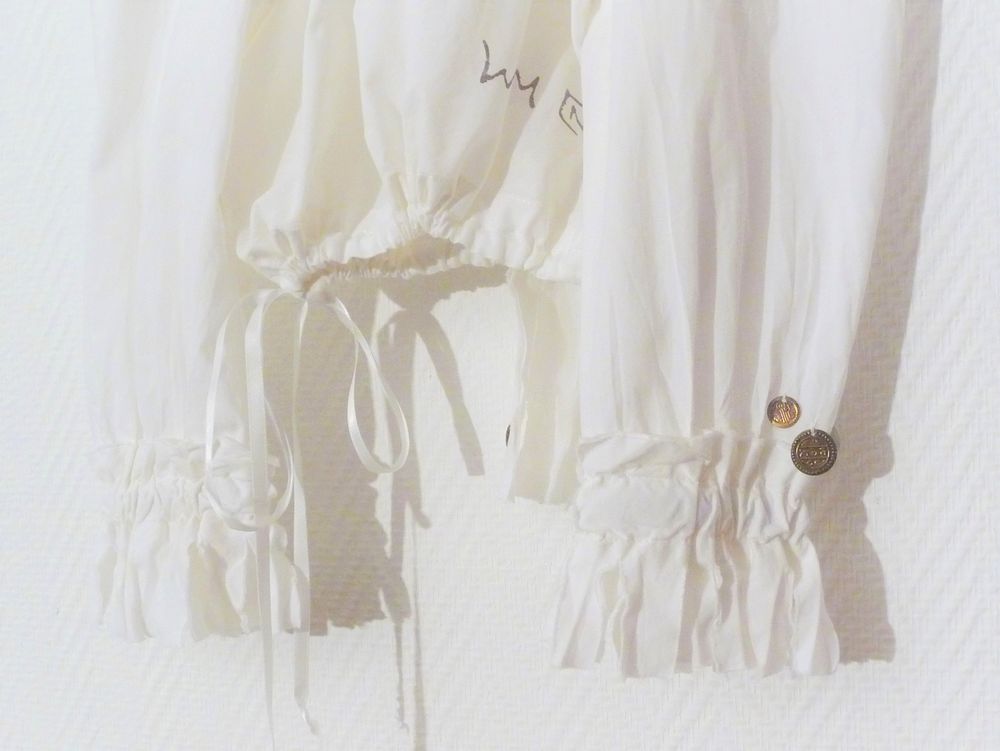 Blouse/ Top Ecru Effet Coeur Crois&eacute; &agrave; Manches Longues-Wom N Vêtements
