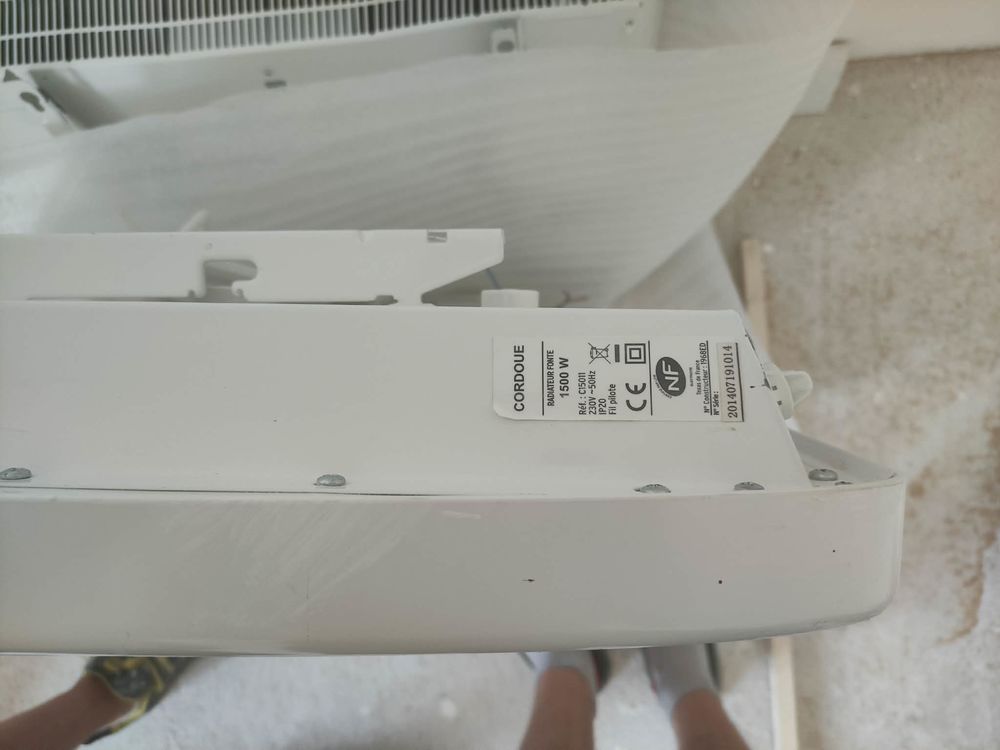 Radiateur &eacute;lectrique &agrave; inertie en fonte 1500W Electroménager