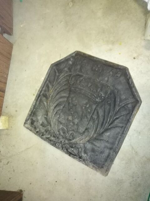 Plaque de chemin�e tr�s ancienne 200 Saran (45)