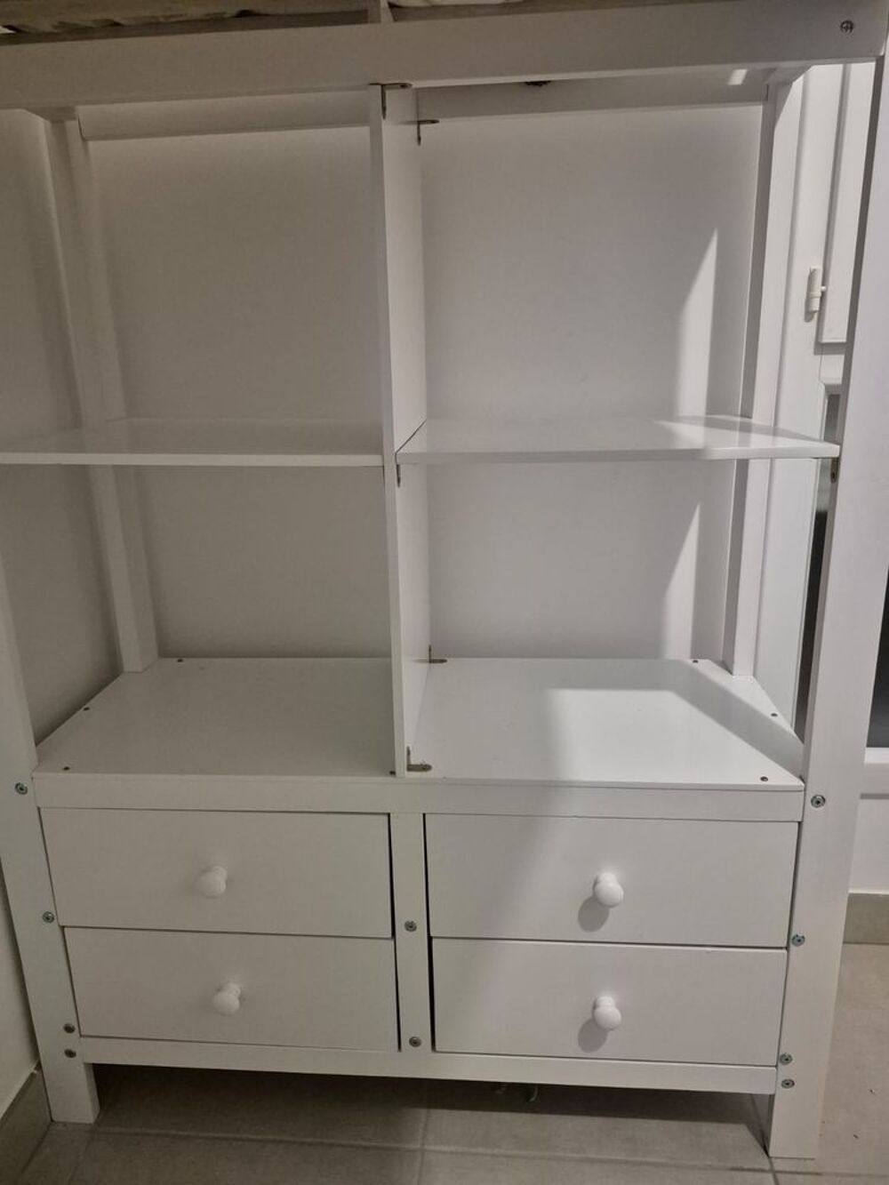 Lit simple sur&eacute;lev&eacute; Mobilier enfants
