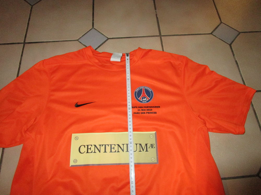 VIEUX MAILLOT ORIGINAL PSG PUBLICITAIRE 2010 DRIVE FIT NIKE
