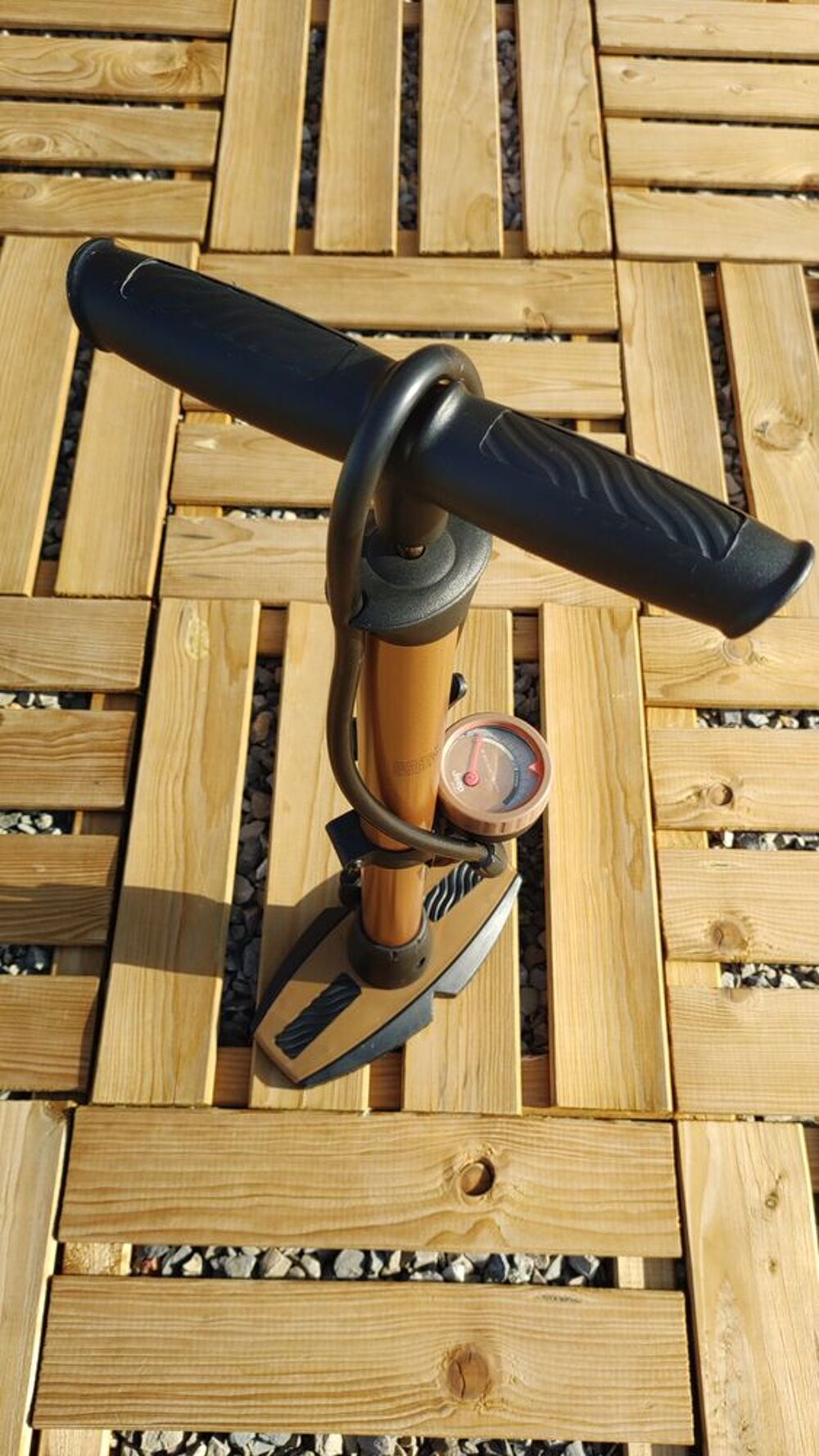Pompe &agrave; V&eacute;lo JEEP &agrave; Pied avec Manom&egrave;tre - 11 Bars Sports