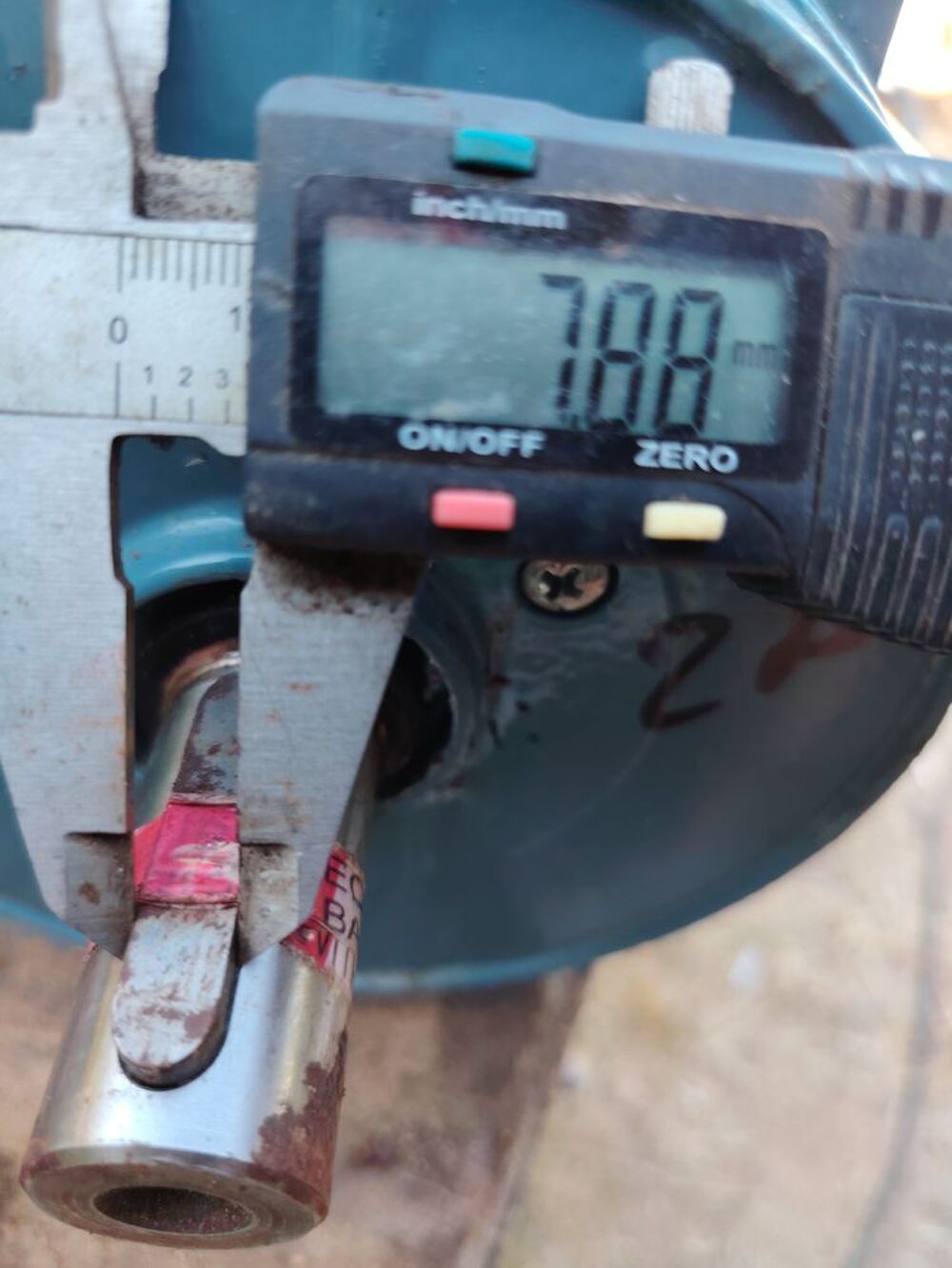 Moteur triphase ABB 90L1 2.2 kw 2875t/mn 3cv Bricolage