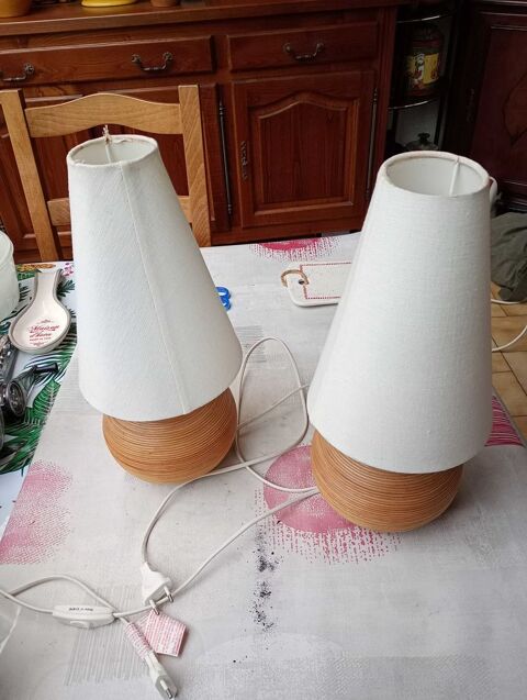 2 lampes de chevet 25 Marseille 5 (13)