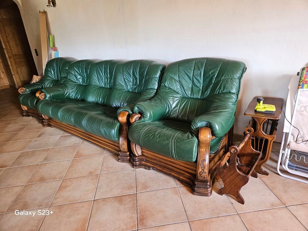 canap&eacute; avec 2 fauteuils Meubles
