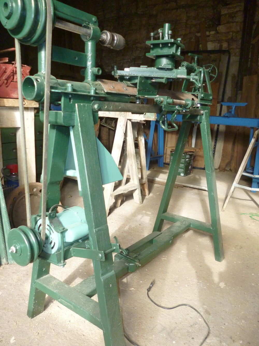 Tour &agrave; m&eacute;taux artisan Bricolage