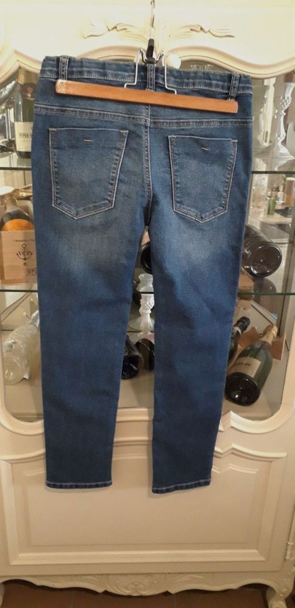 Jeans d&eacute;lav&eacute; 3 Pommes 11-12 ans - TBE Vtements enfants