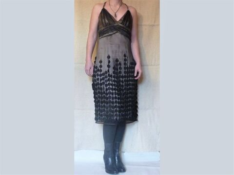 Robe en Soie Beige avec Cuir et Dentelle Noir- Alba Conde 300 Paris 15 (75)