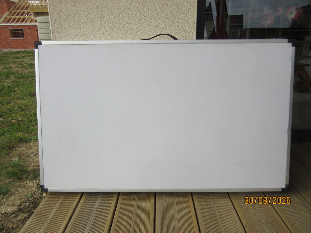 TABLE A TAPISSER Bricolage