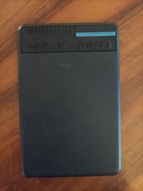 Jeu d'�chec �lectronique de poche. 45 Valbonne (06)