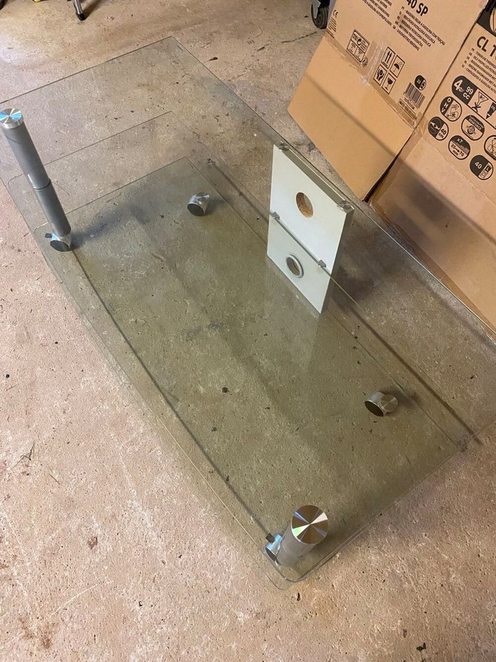 meuble t&eacute;l&eacute; en verre Meubles