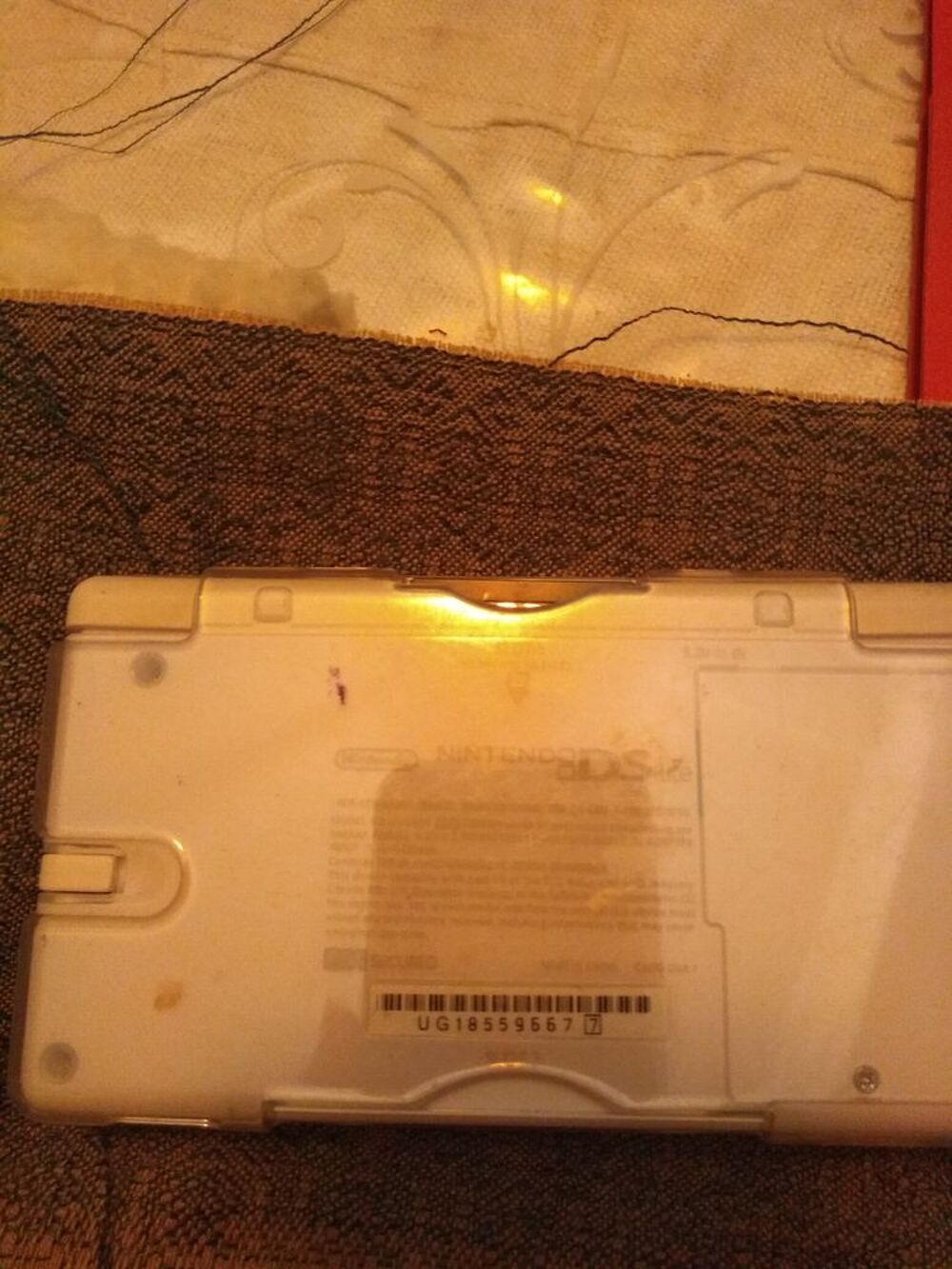 NINTENDO DS LITE+COQUE Consoles et jeux vidéos