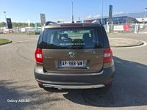 Yeti 2.0 TDI CR 140 4x4 Ambition 2010 occasion 69320 Feyzin