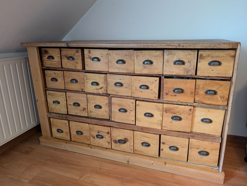 Ancien meuble de quinquailler Meubles
