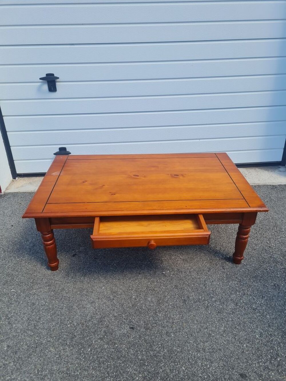 Meuble en ch&ecirc;ne. A venir chercher sur place.sur Lorient. Meubles