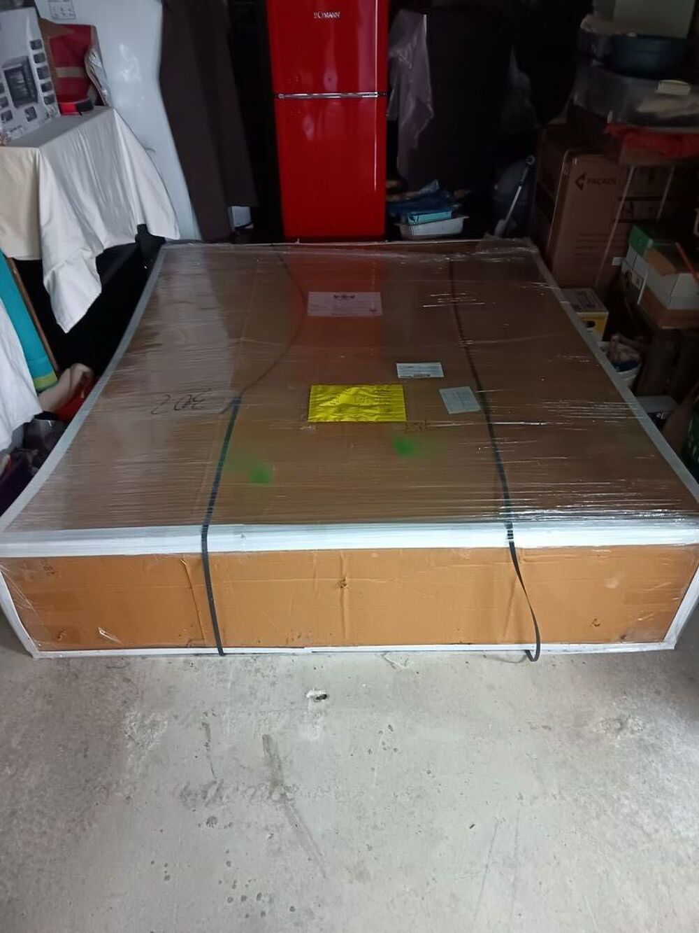 achet&eacute; 1799€ 650€ encore emball&eacute; Buffet biblioth&egrave;que antique fait en Inde par Maison du monde Décoration