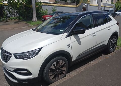 Opel Grandland x Grandland X 1.5 Diesel 130 ch BVA8 Design & Tech 2021 occasion Sainte-Marie 97438
