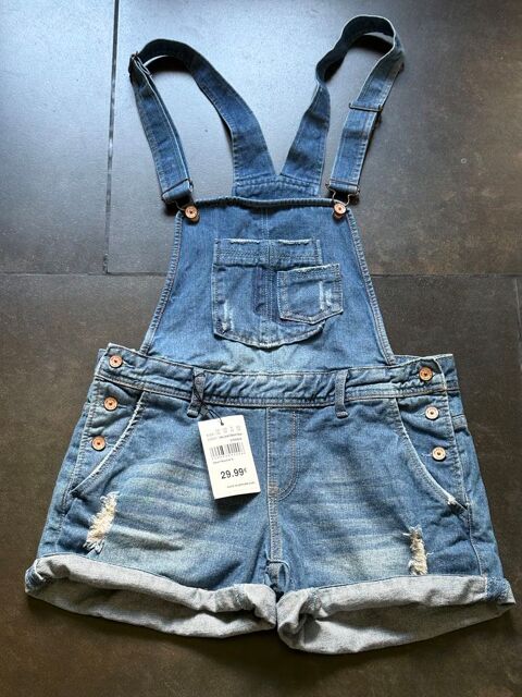 combishort  tout neuf 10 Saussay (28)