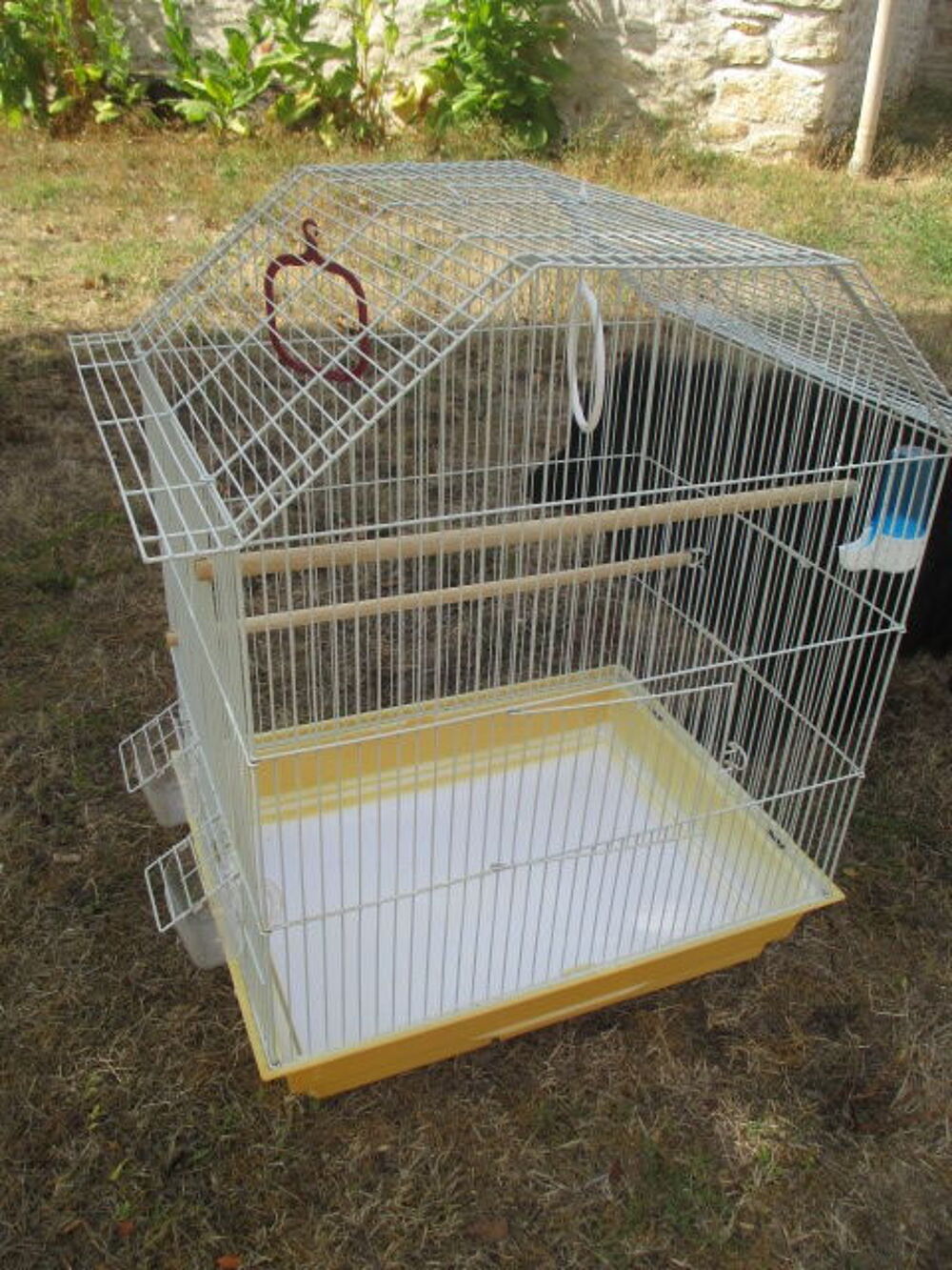   cage volière 67cm de hauteur  pour oiseaux 