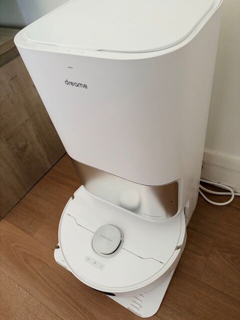 mon robot aspirateur et laveur de sols Dreame L10s Ultra en excellent �tat de fonctionnement. 270 Coulaines (72)