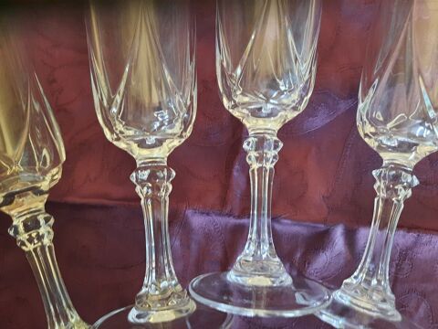 Lot de 4 fl�tes Champagne cisel�es Cristal D'Arques 12� 12 Montpellier (34)