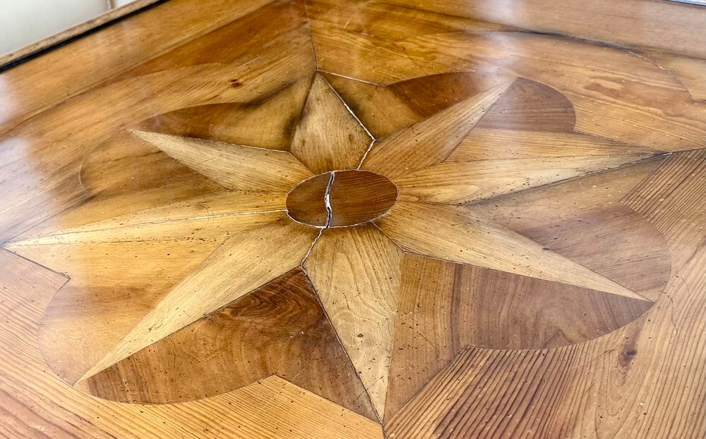 Table basse carr&eacute;e Roche et Bobois avec marqueterie 110 cm neuf Meubles
