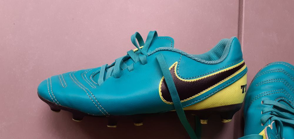 chaussures foot Chaussures