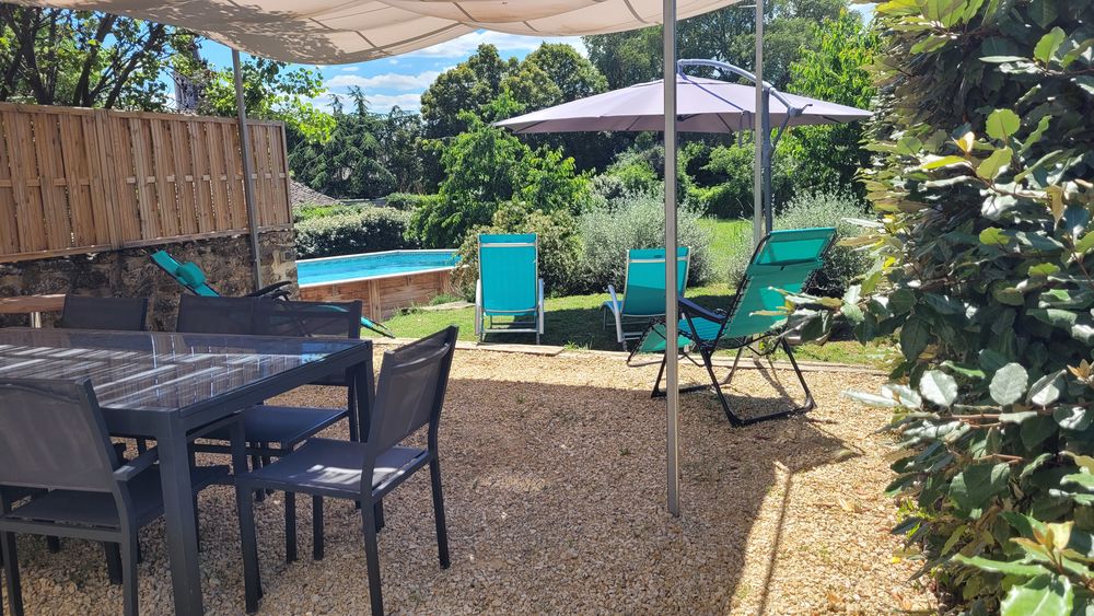  Gite 8 personnes avec piscine Animaux  bienvenus Rhône-Alpes, Vagnas (07150)