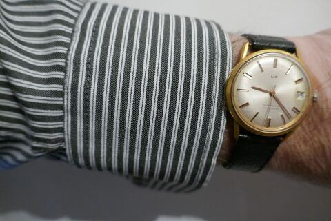 Montre LIP ancienne automatique 265 Paris 3 (75)