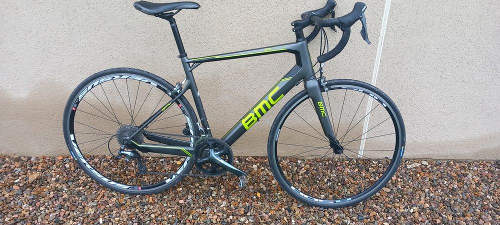 v&eacute;lo de route V�los