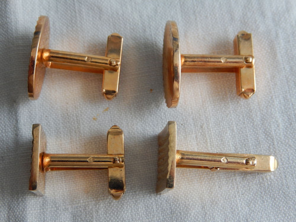 LOT 4 ANCIENS BOUTONS DE MANCHETTES PLAQUES OR 50' 