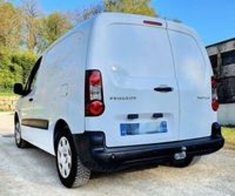 Partner PARTNER FOURGON STANDARD 1.6 BLUEHDI 100 BVM5 PREMIUM 2016 occasion 38490 Les Abrets en Dauphiné
