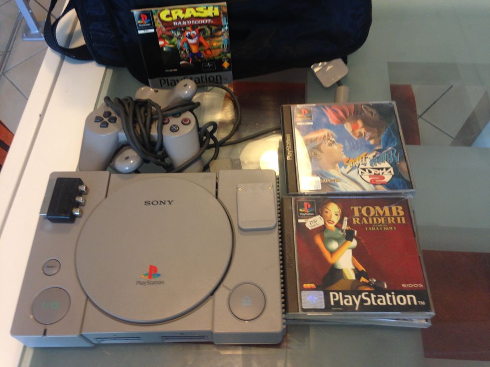 playstation 1 +6jeux Consoles et jeux vidéos