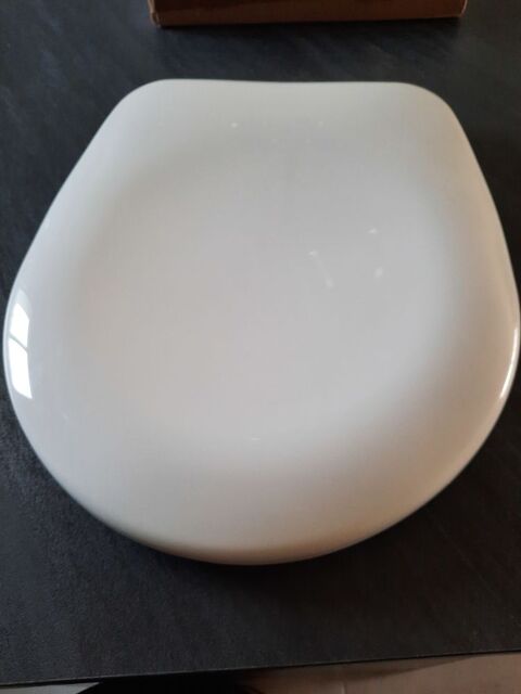 Abattant de wc blanc neuf JAMAIS SERVI 9 Saint-Pre-en-Retz (44)