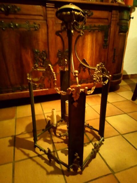 Grosse lanterne bronze coin fer
3250 Mougins (06)