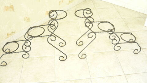 porte plante fer forg�  d�coration  18 Ch�tillon-en-Vendelais (35)