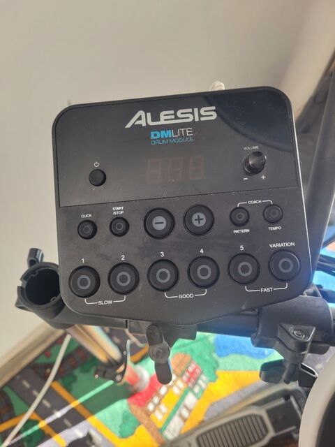 Batterie lectronique Alesis DM lite 140 claron-Braucourt-Sainte-Livire (52)