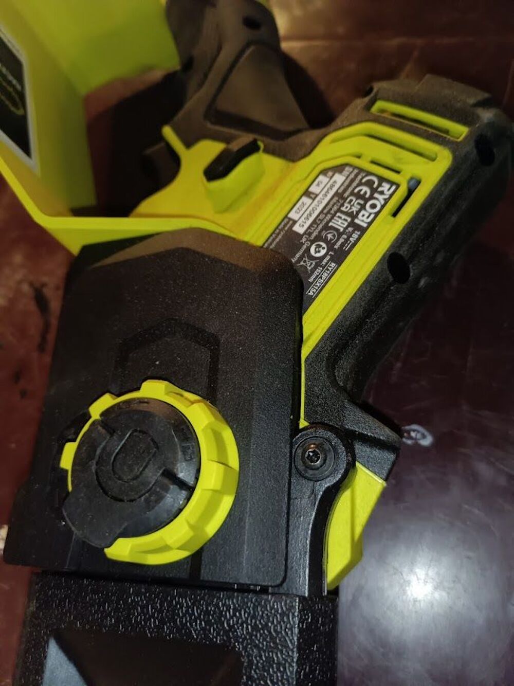 Mini tron&ccedil;onneuse Ryobi, 18 V. , RY18PSX15A-0 Bricolage