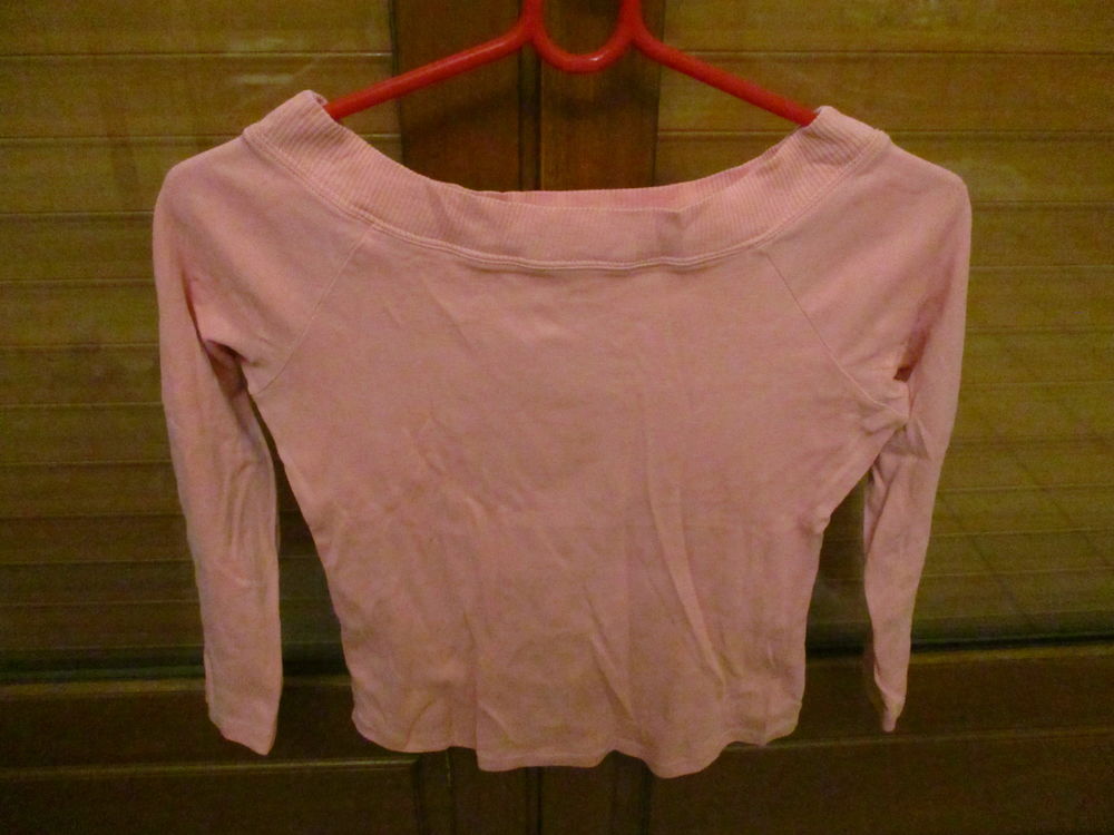 3 polos diff&eacute;rents jaune - rose et bleu en bon &eacute;tat 36/38 Vêtements