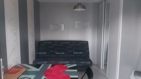   Studio, meublé  et équipé  Appartement - 2 pièce(s) - 17 m²