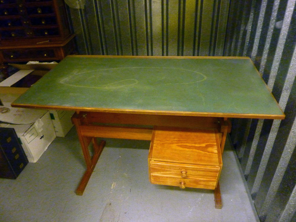 table &agrave; dessin Décoration