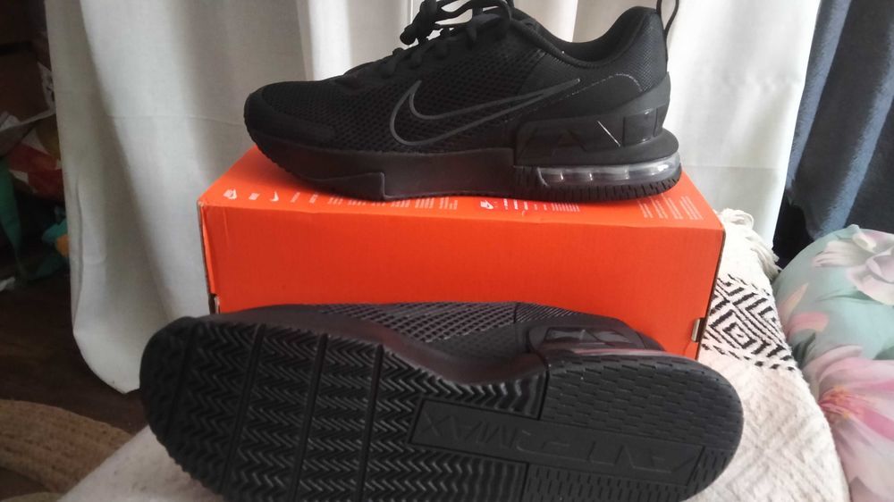 basket Nike air max taille 44 Chaussures