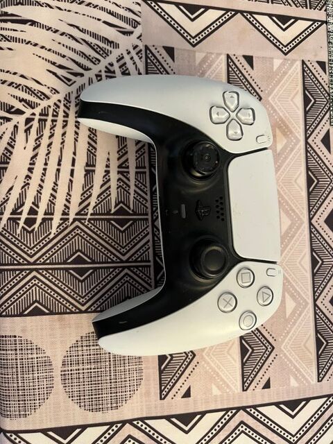 Manette Ps5 occasion 20 Châtillon (92)