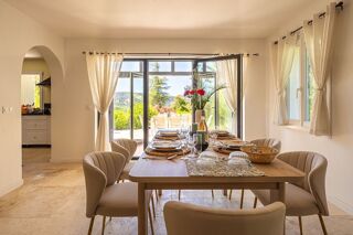  Villa à vendre 9 pièces 230 m²
