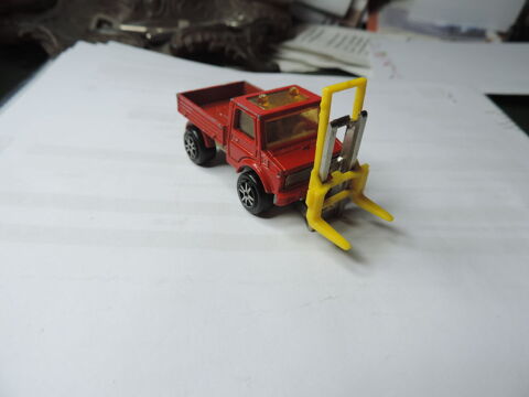 MAJORETTE - UNIMAG CAMION MERCEDES ELEVATEUR - 1/82 �me. 12 Albi (81)